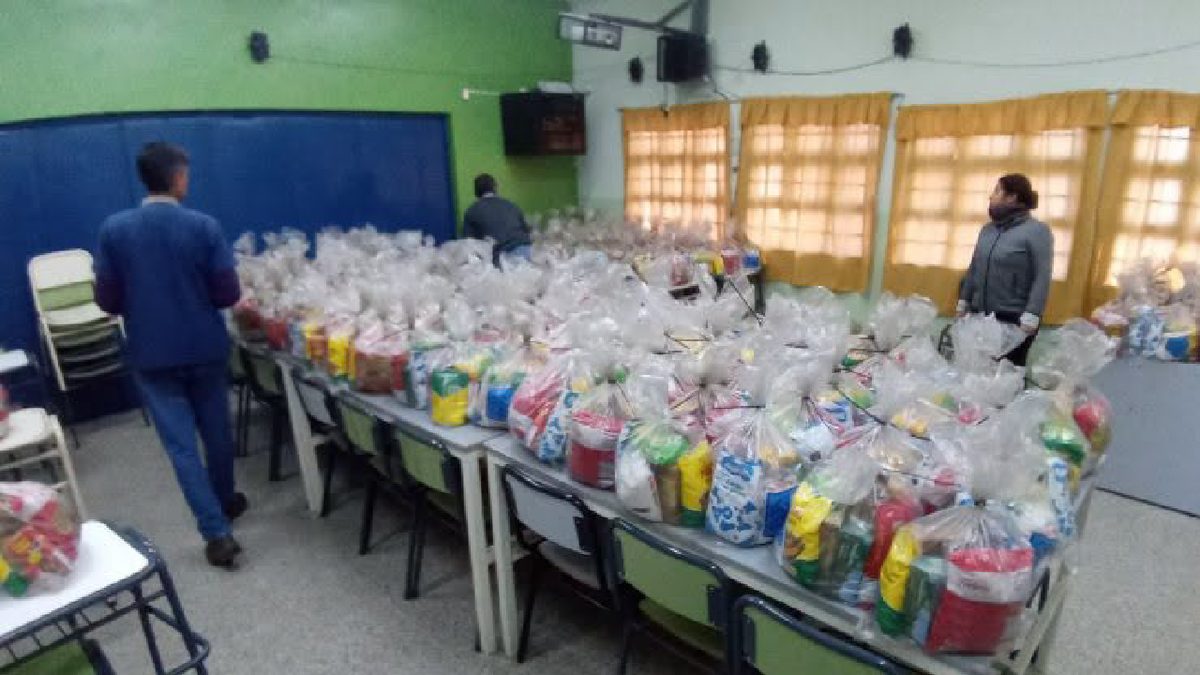 La calidad del bolsón escolar del PANE desató la furia contra la gestión provincial